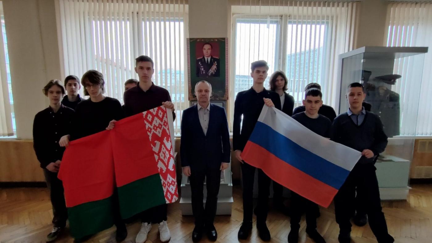Единые уроки, посвященные Дню единения народов Беларуси и России